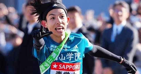 "青学大・黒田朝日の箱根駅伝ガッツポーズ騒動　当事者の早大・花田監督が言及「たしかに…」" - 日刊スポーツ #SmartNews 